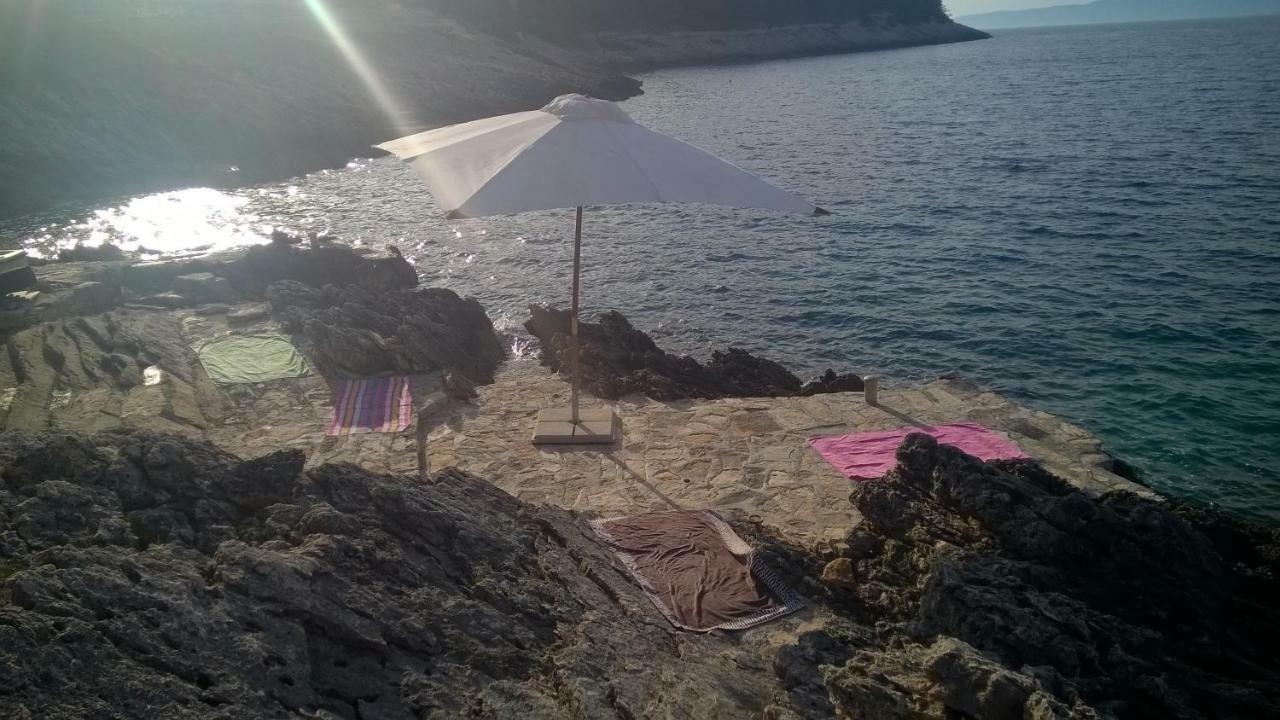 Villa Stiniva-stone House Vela Luka Esterno foto